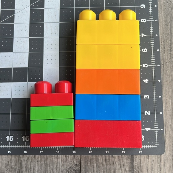 110+ Mega Bloks Brick Building Stem Toy - Picture 8 of 11